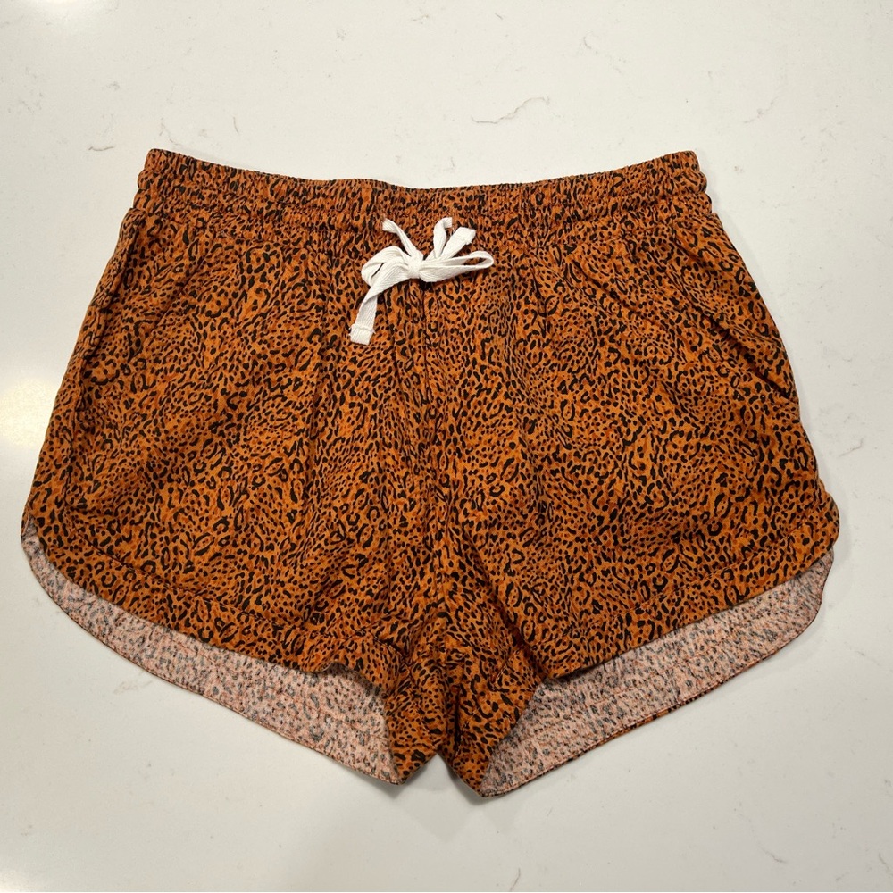 S  O  L  D  at consignment store